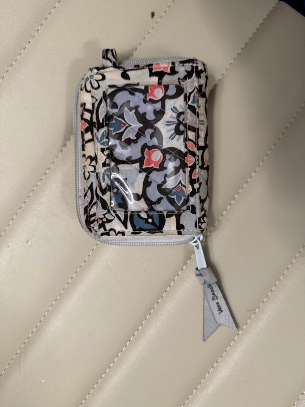 Vera Bradley Floral Zip Card Holder in White, Black, Blue, Coral